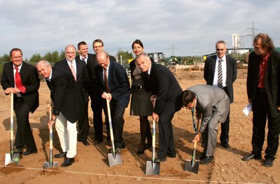 Erster Spatenstich für PTS-Precision