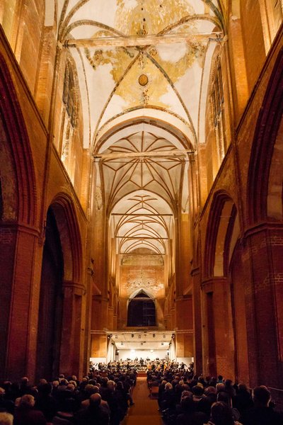 NDR-Radiophilharmonie spielt in Wismar in der St.Georgen