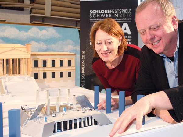 Spiel mit Licht und Farbe - Schwerin Live